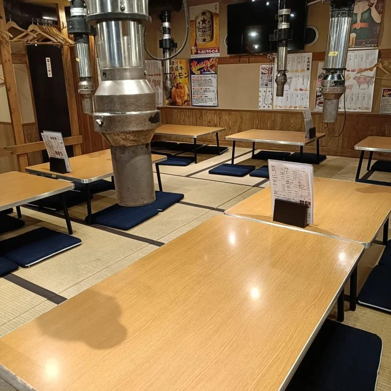 【お座敷　20名様以上で貸切可能です♪】