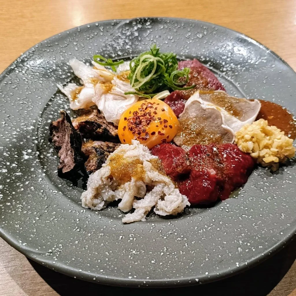 【冷製ホル刺し　数量限定販売中です】