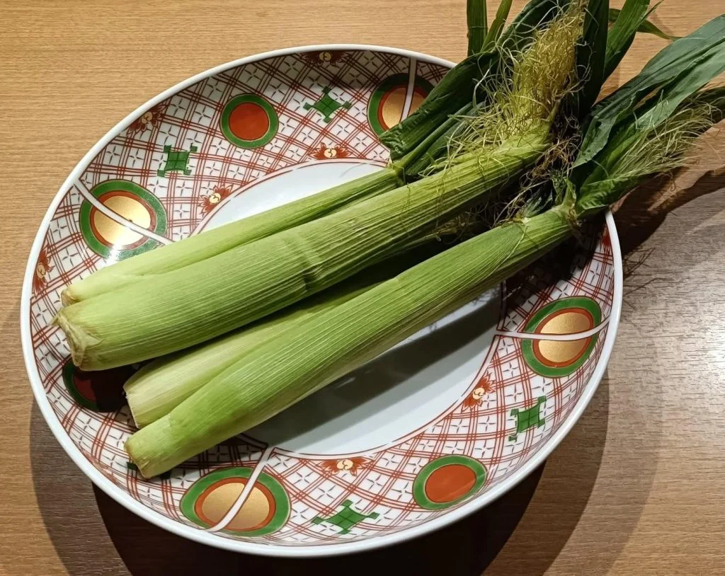 【皮付きヤングコーン好評販売中です♪】