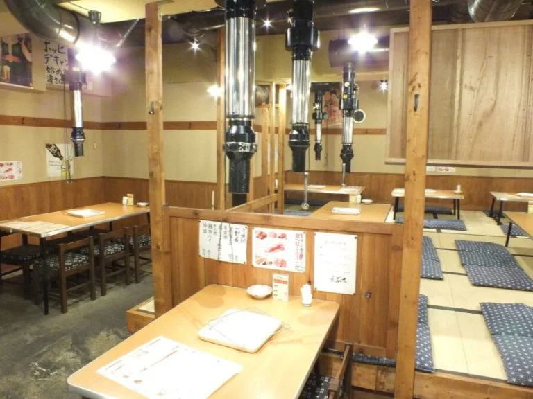 ホルモン焼肉ぶち 川越店_店内写真